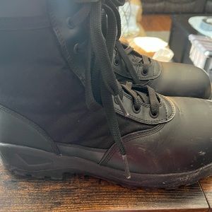 Men’s steel toe work boots size 11.5 wide